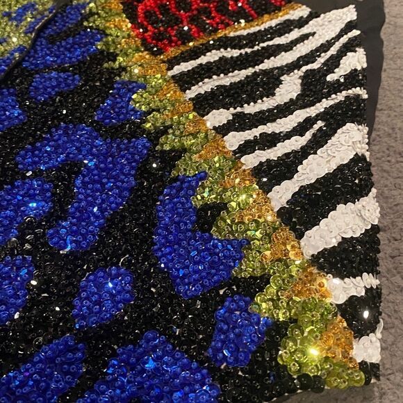 Fashion Fantasy Holiday Sequenced Vest - Picture 13 of 14
